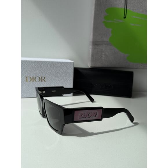 NEW Dior CD SU Sunglasses in Black Holographic Pink Logo main image 6